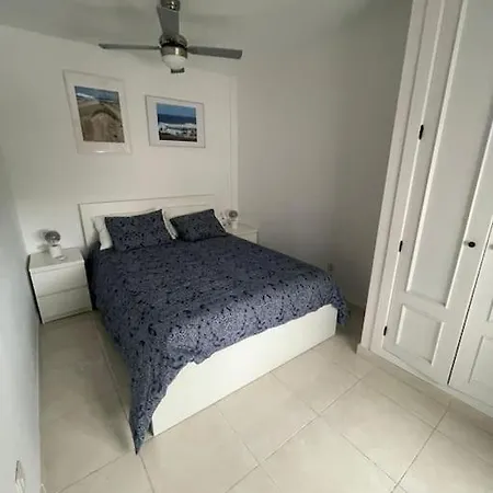Eguzkilore Villa *